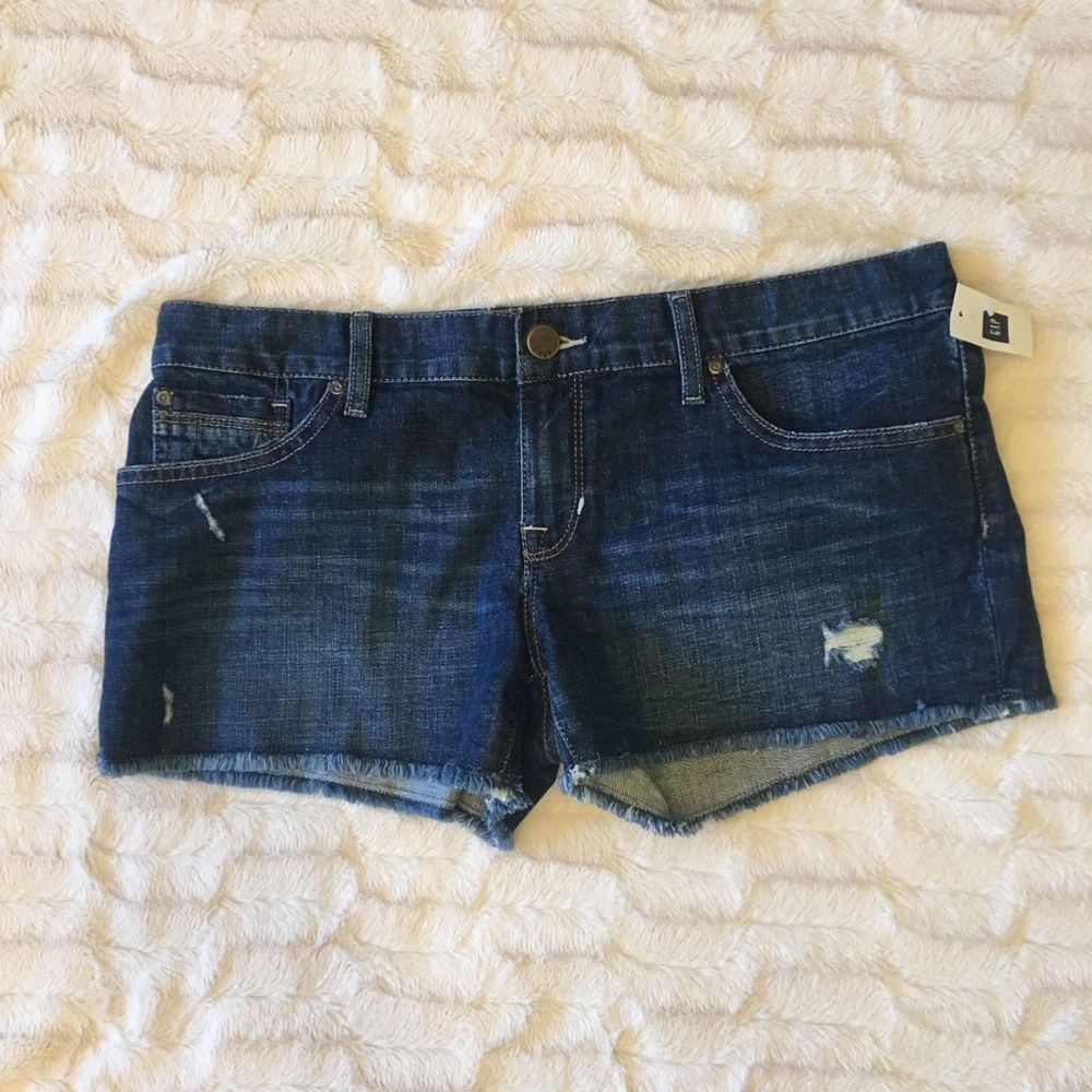 Gap Distressed Cutoff Shorts Sz 8/29